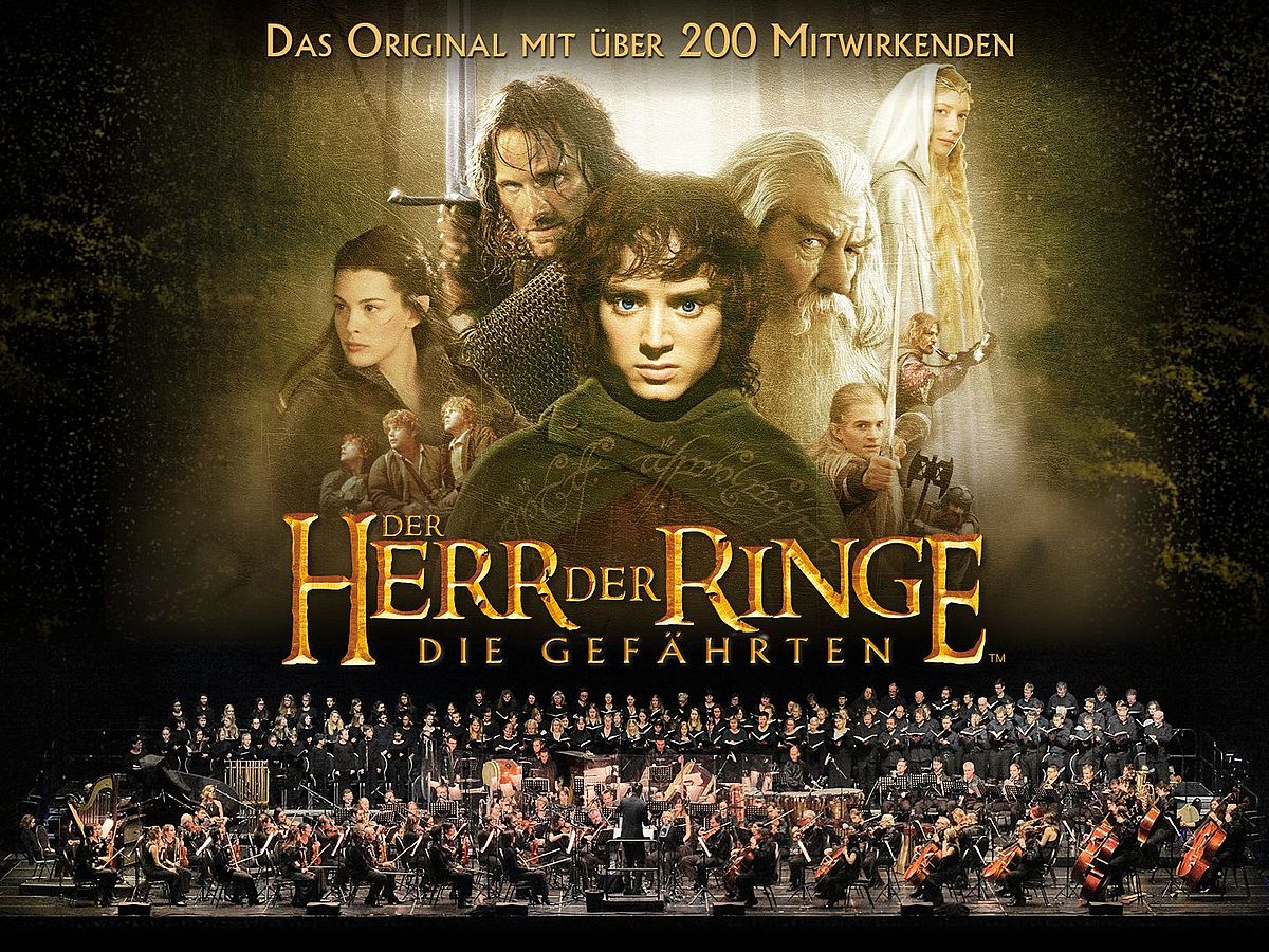 Veranstaltungsgrafik der Show. Im unteren Bereich ist ein Orchester und ein Chor auf einer Bühne zu sehen. Im oberen Bereich sind die Hauptdarsteller des Films Herr der Ringe - Die Gefährten zu sehen. 